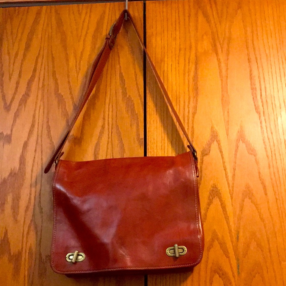 Genuine brown leather Italian messenger bag